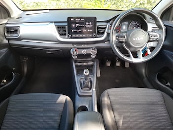 Used Kia Stonic 2023 for sale - 79160605: Photo