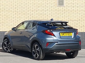 Used Toyota C-HR 2023 for sale - 78146198: Photo