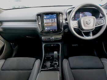 Used Volvo XC40 2025 for sale - 78491003: Photo