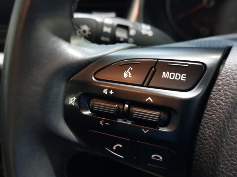 Used Kia Stonic 2023 for sale - 77330296: Photo 12