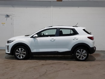 Used Kia Stonic 2023 for sale - 77330296: Photo