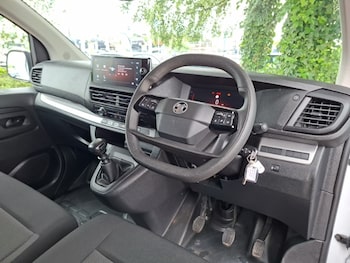 Used Vauxhall Vivaro 2024 for sale - 78837072: Photo