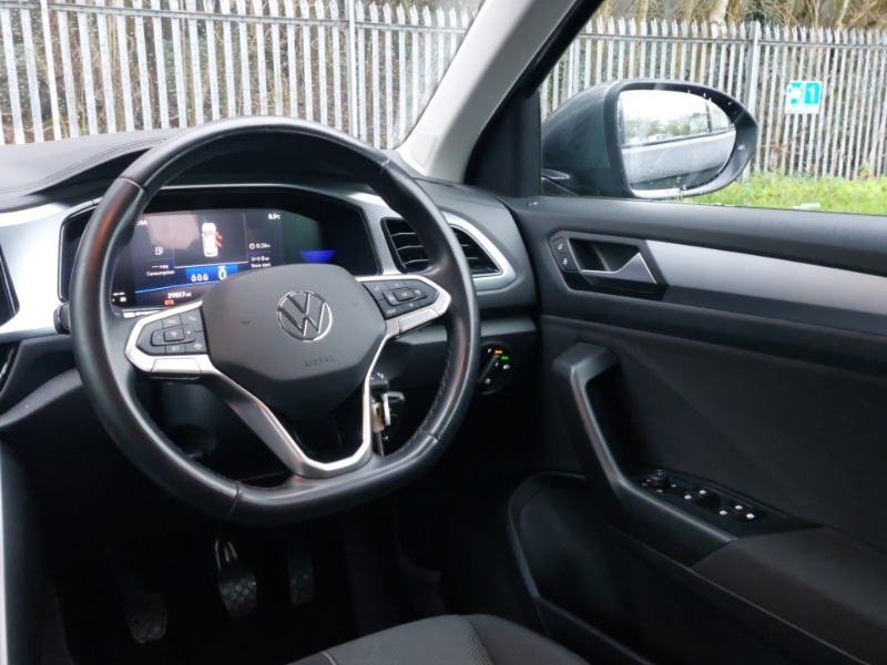 Used Volkswagen T-Roc 2022 for sale - 76983673: Photo 10