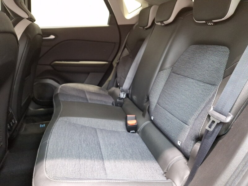 Used Renault Captur 2023 for sale - 77184536: Photo 6