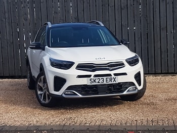 Used Kia Stonic 2023 for sale - 77955983: Photo