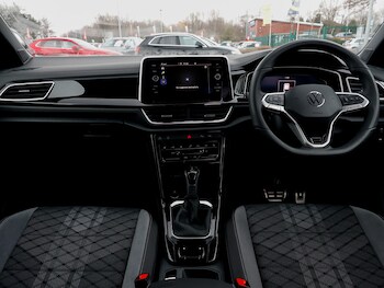 Used Volkswagen T-Roc 2025 for sale - 77942820: Photo