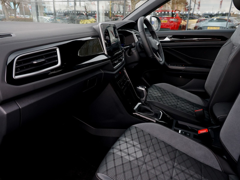 Used Volkswagen T-Roc 2025 for sale - 77942820: Photo 5