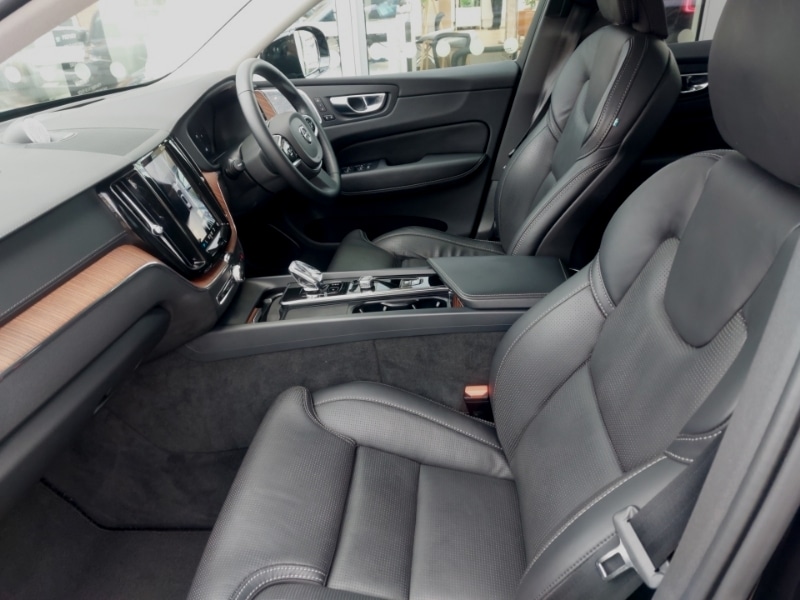 Used Volvo XC60 2024 for sale - 77752527: Photo 5