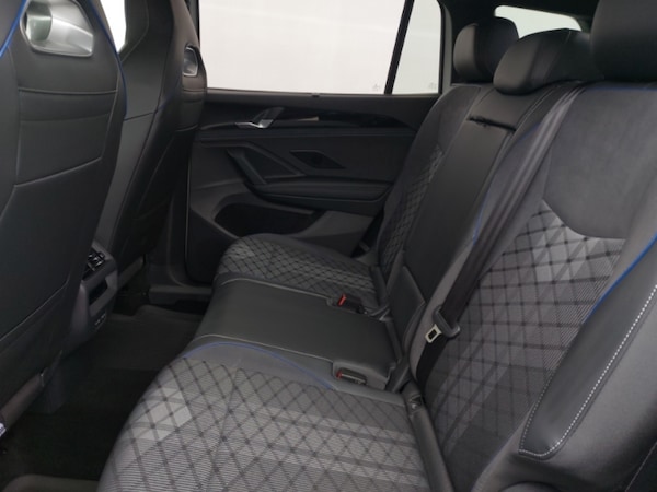 Used Volkswagen Touran 2025 for sale - 76282425: Photo 6