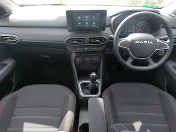Used Dacia Sandero Stepway 2025 for sale - 79393125: Photo