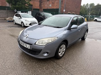 Used Renault Megane 2009 for sale - 79677237: Photo