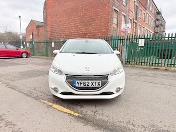 Used Peugeot 208 2012 for sale - 79337300: Photo