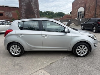 Used Hyundai i20 2012 for sale - 78923325: Photo