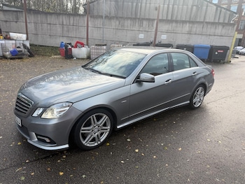 Used Mercedes-Benz E Class 2010 for sale - 78661548: Photo