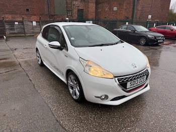 Used Peugeot 208 2013 for sale - 79132453: Photo