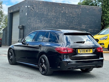 Used Mercedes-Benz C Class 2019 for sale - 79448557: Photo