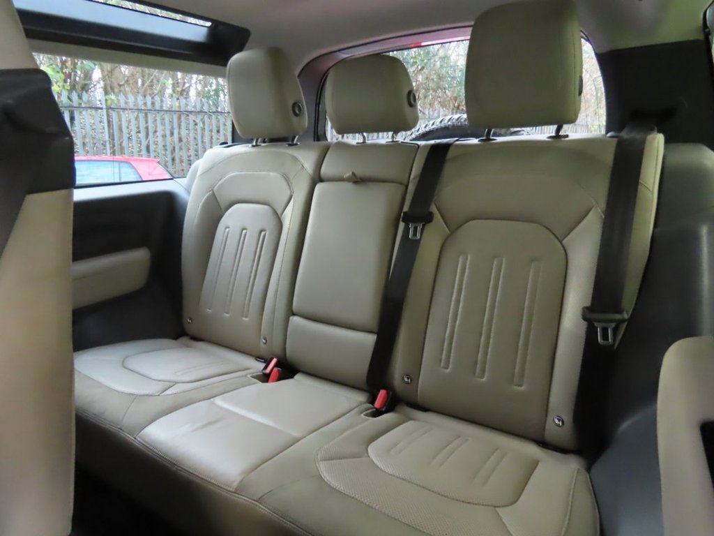 Used Land Rover Defender 2021 for sale - 76986123: Photo 10