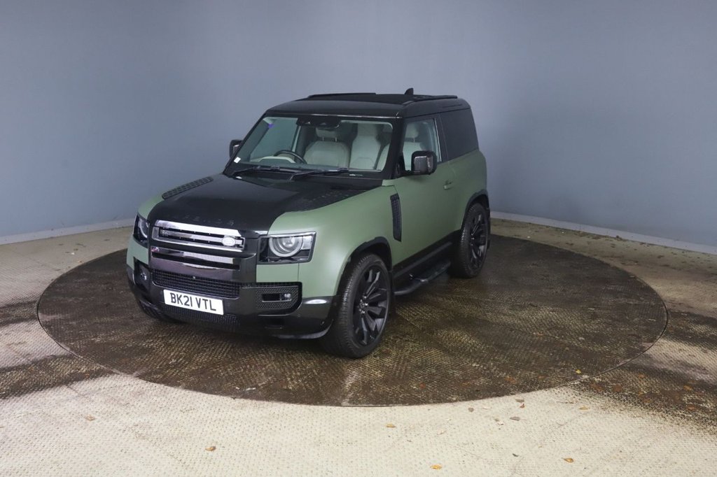 Used Land Rover Defender 2021 for sale - 76986123: Photo 2