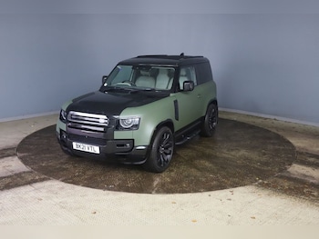 Used Land Rover Defender 2021 for sale - 76986123: Photo