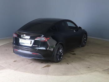 Used Tesla Model Y 2024 for sale - 75973960: Photo