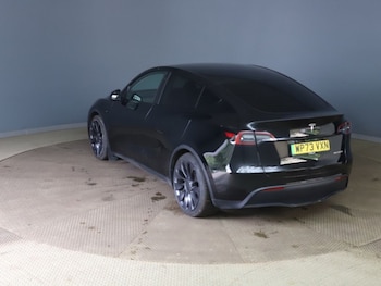 Used Tesla Model Y 2024 for sale - 75973960: Photo