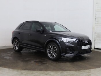 Audi - Q3