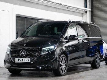 Used Mercedes-Benz V-Class 2024 for sale - 76536126: Photo