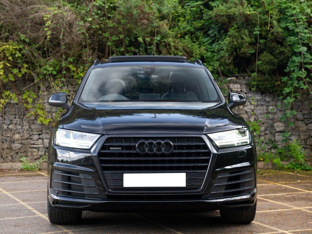 Used Audi Q7 2018 for sale - 76901062: Photo 8