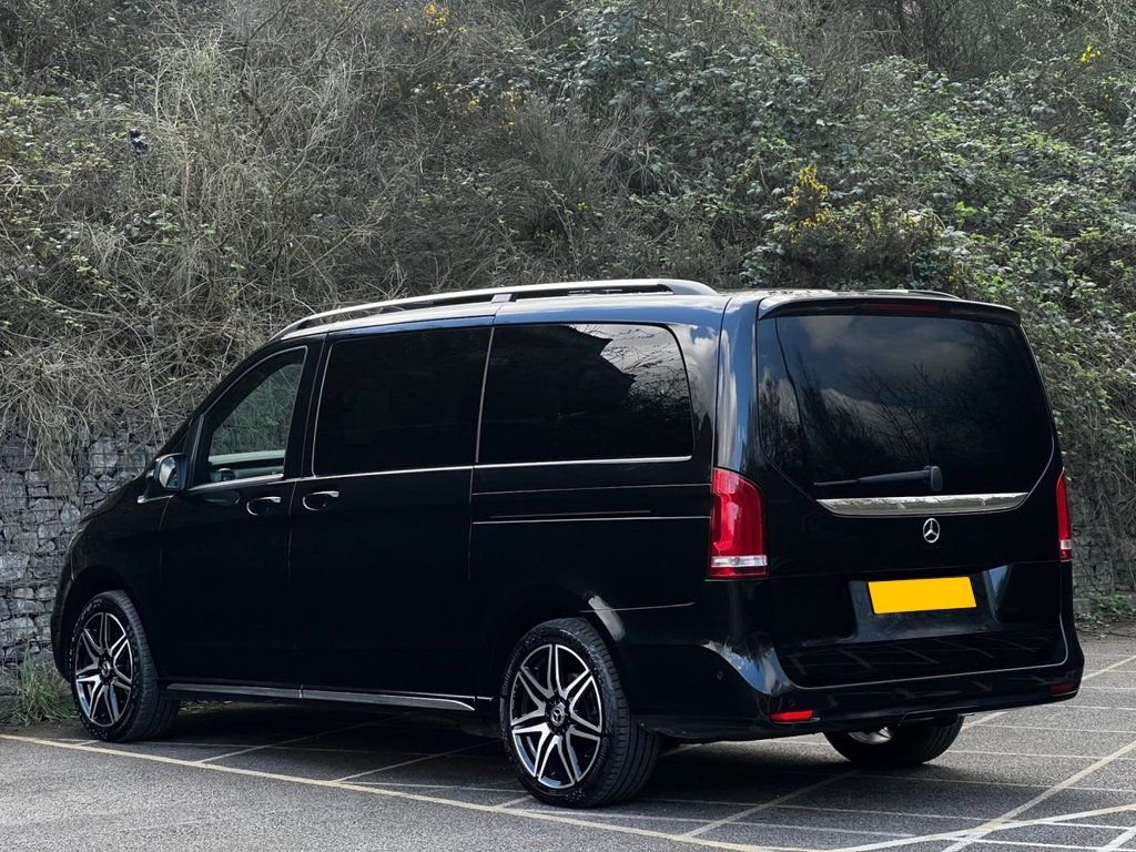 Used Mercedes-Benz V-Class 2024 for sale - 76923670: Photo 4
