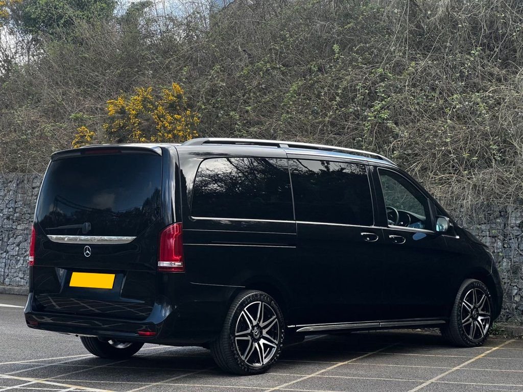 Used Mercedes-Benz V-Class 2024 for sale - 76923670: Photo 5