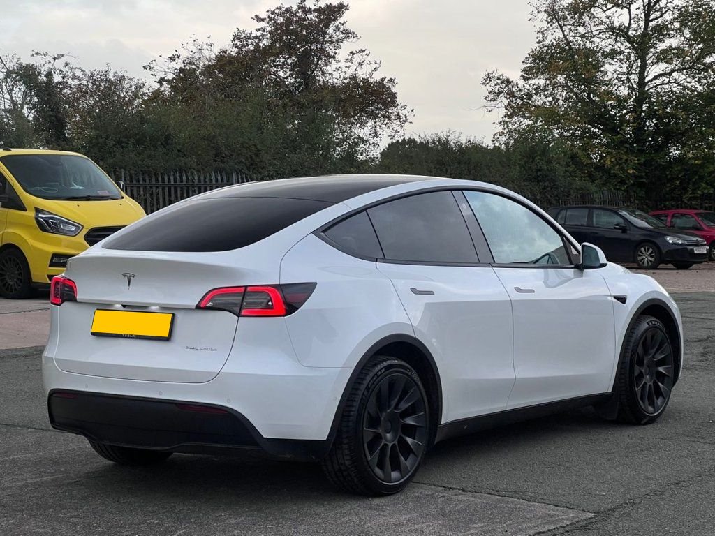 Used Tesla Model Y 2022 for sale - 76632267: Photo 5