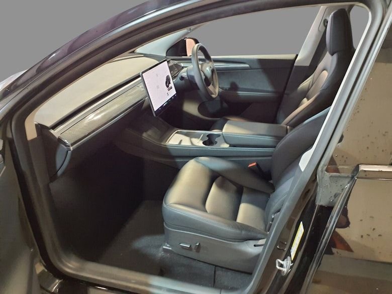 Used Tesla Model Y 2022 for sale - 76496376: Photo 5