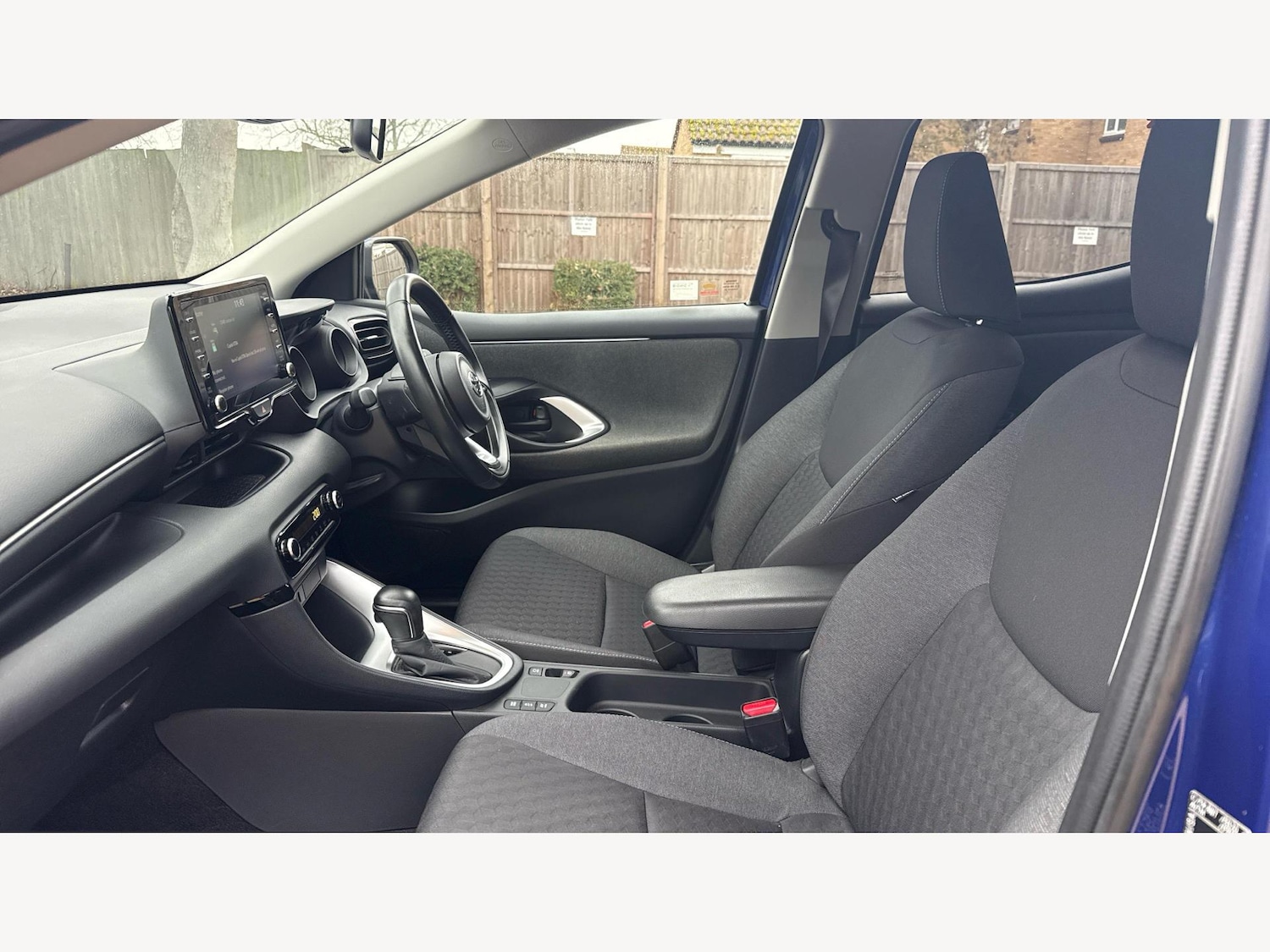 Used Toyota Yaris 2021 for sale - 77549904: Photo 12