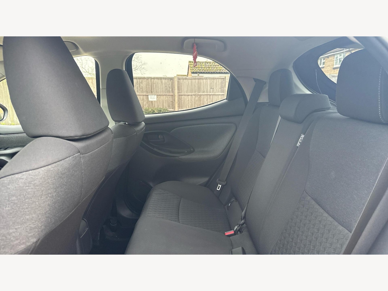 Used Toyota Yaris 2021 for sale - 77549904: Photo 15