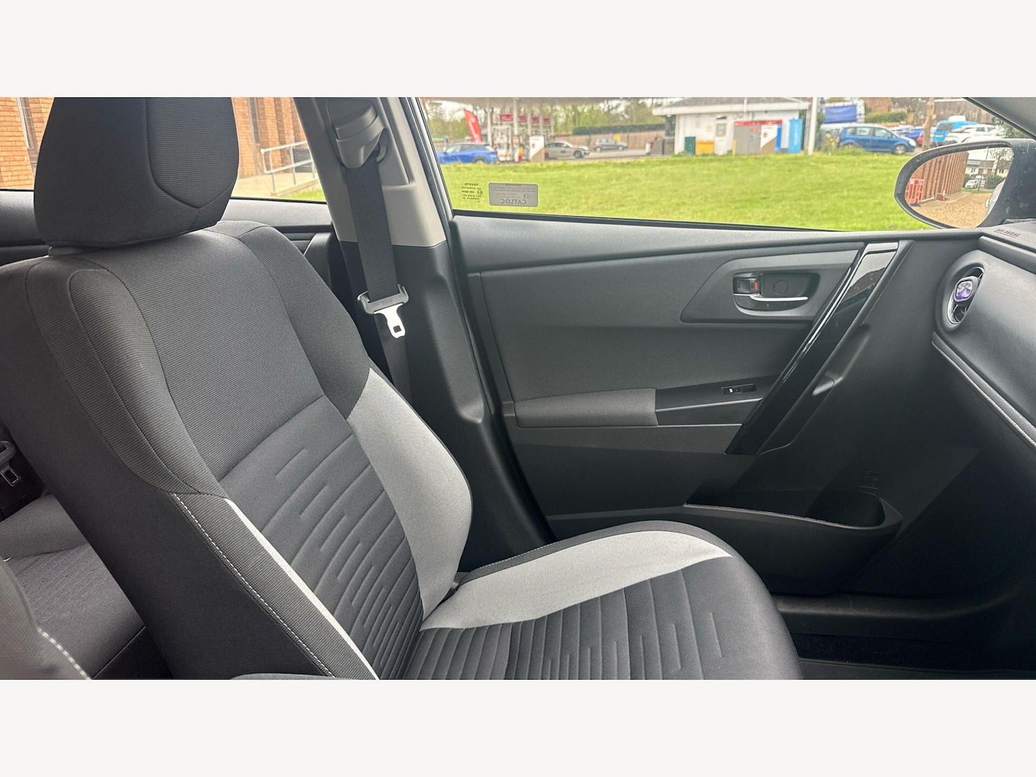 Used Toyota Auris 2016 for sale - 78100202: Photo 27