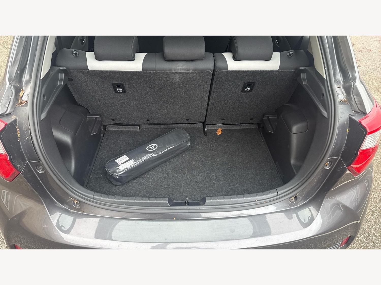 Used Toyota Yaris 2020 for sale - 76781825: Photo 16