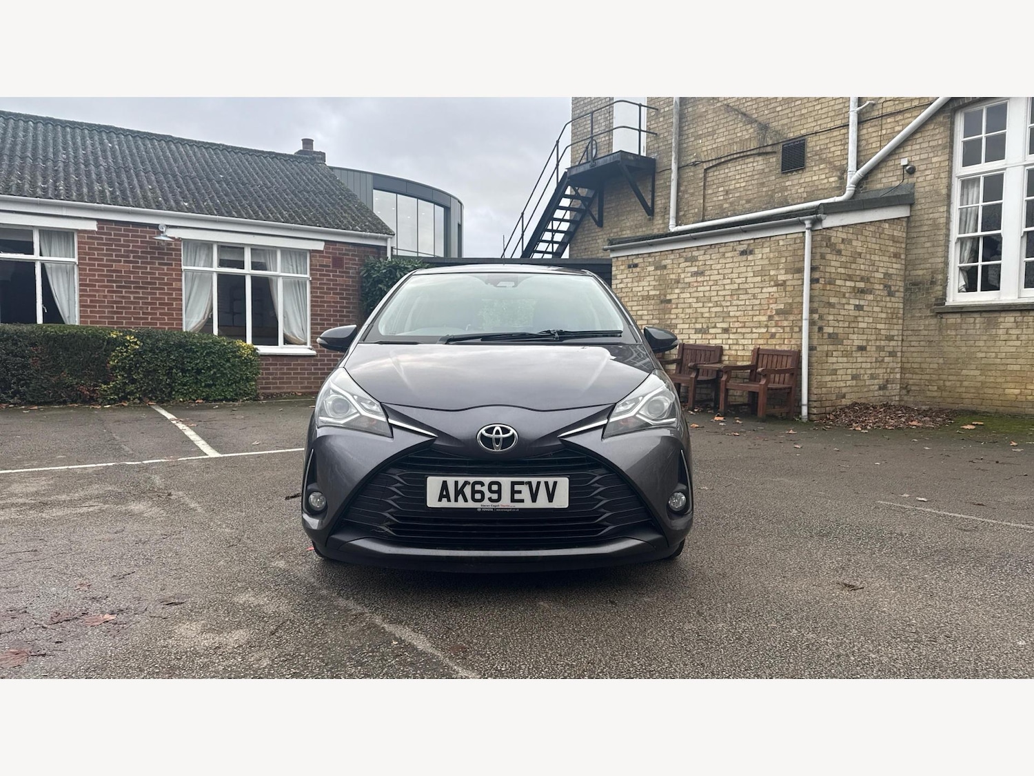 Used Toyota Yaris 2020 for sale - 76781825: Photo 17