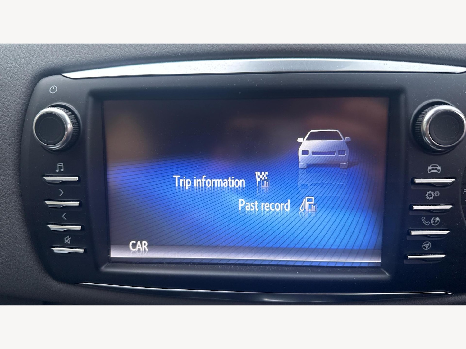 Used Toyota Yaris 2020 for sale - 76781825: Photo 23