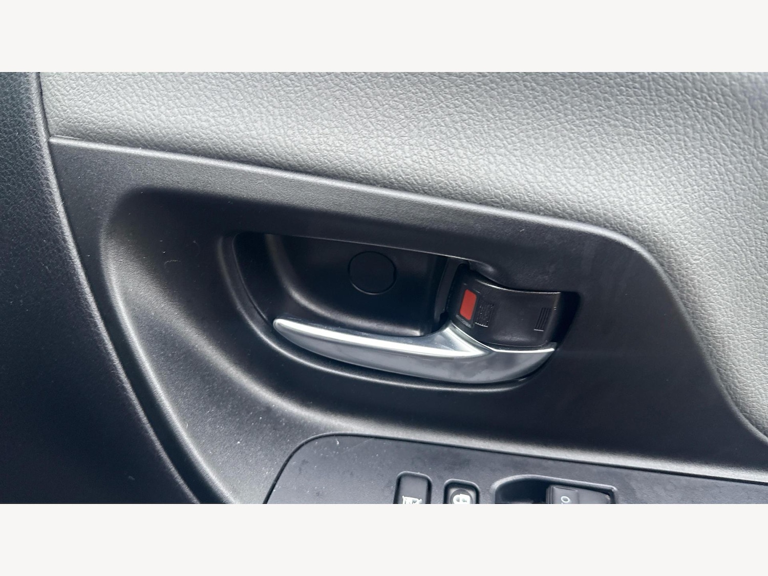 Used Toyota Yaris 2020 for sale - 76781825: Photo 30