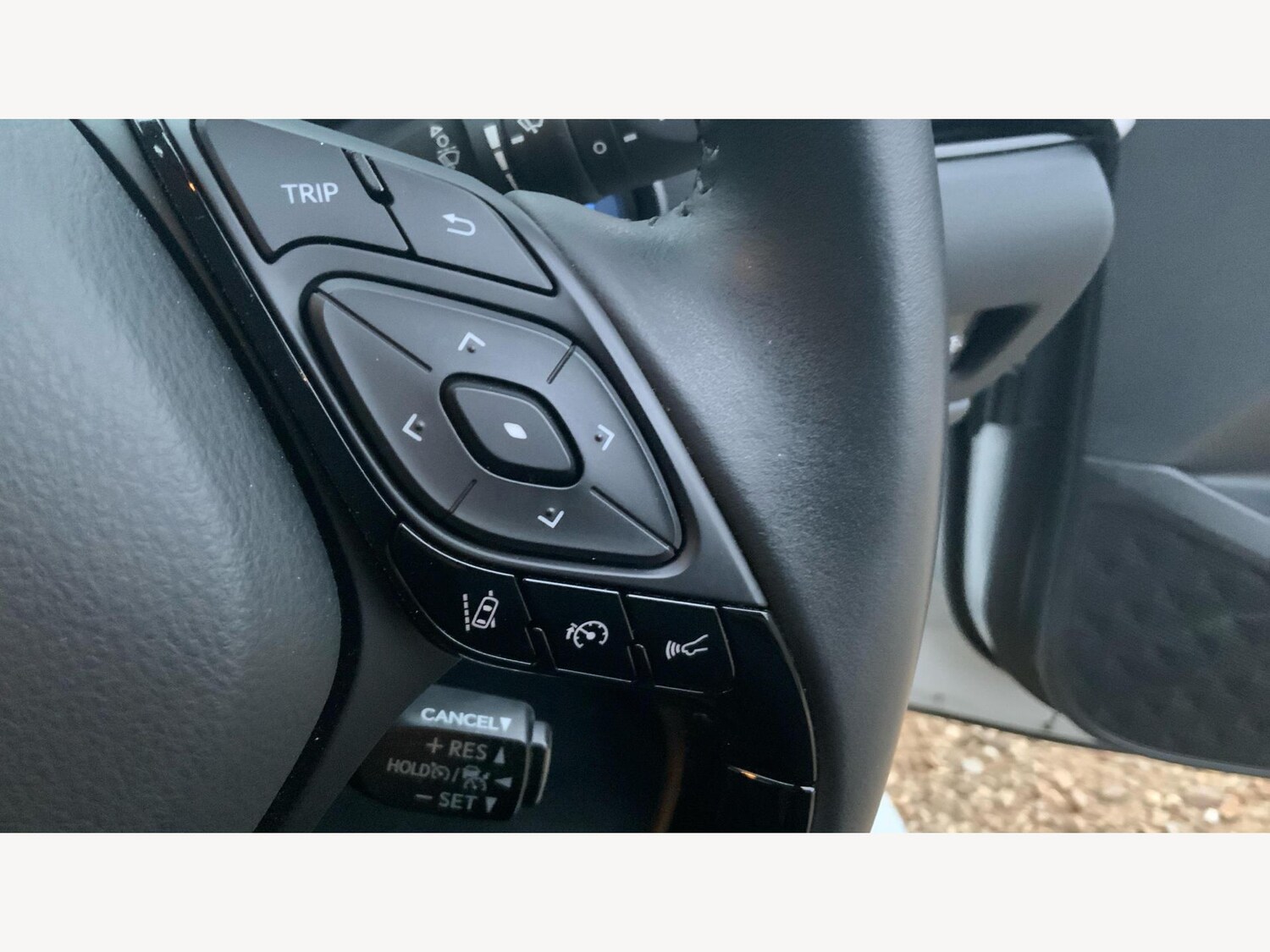 Used Toyota C-HR 2022 for sale - 76388401: Photo 26