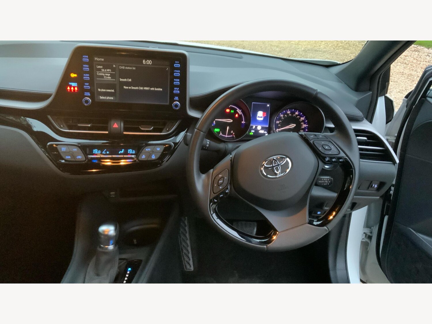 Used Toyota C-HR 2022 for sale - 76388401: Photo 7