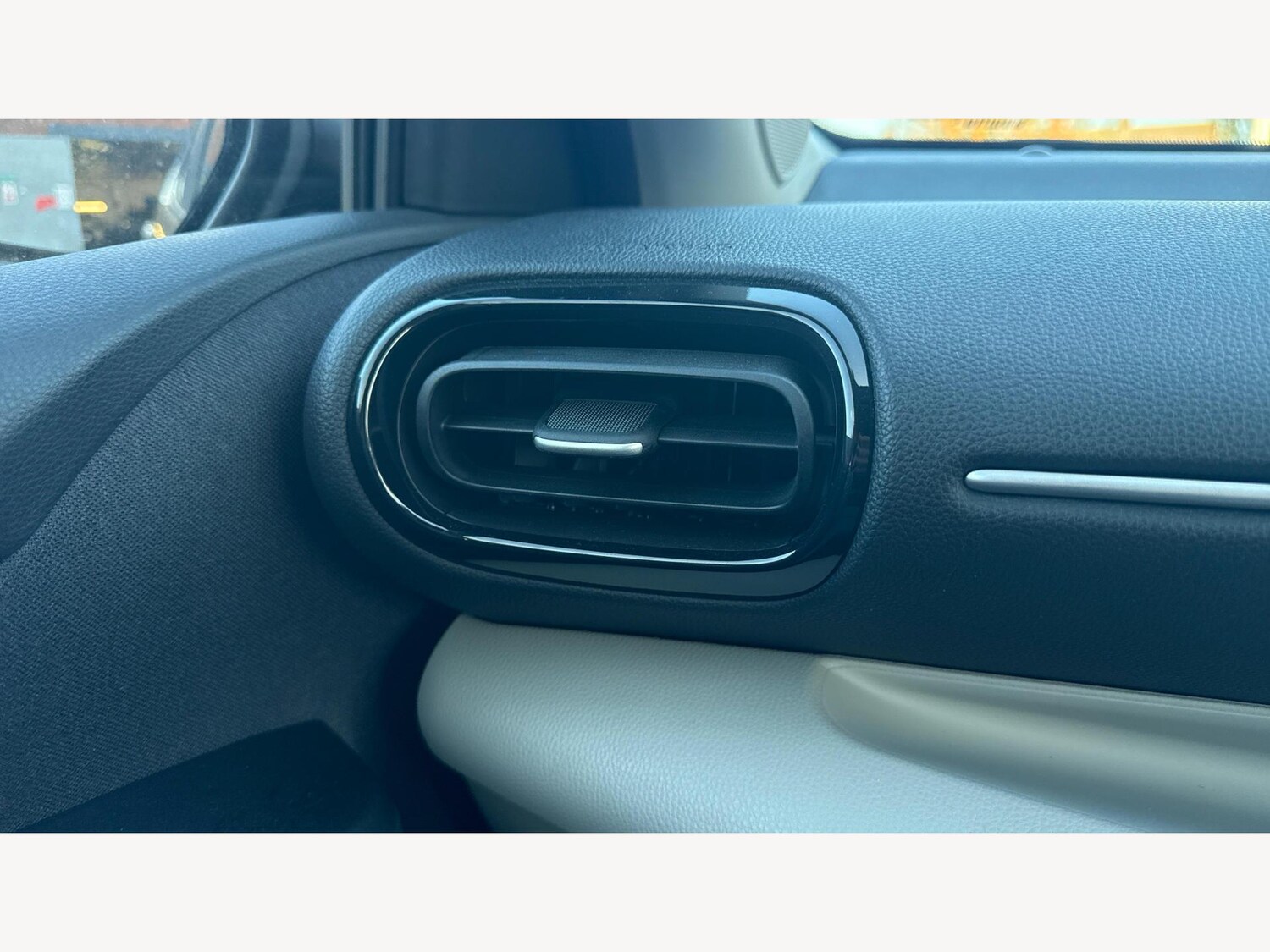 Used Toyota Yaris for sale - 76499833: Photo 26