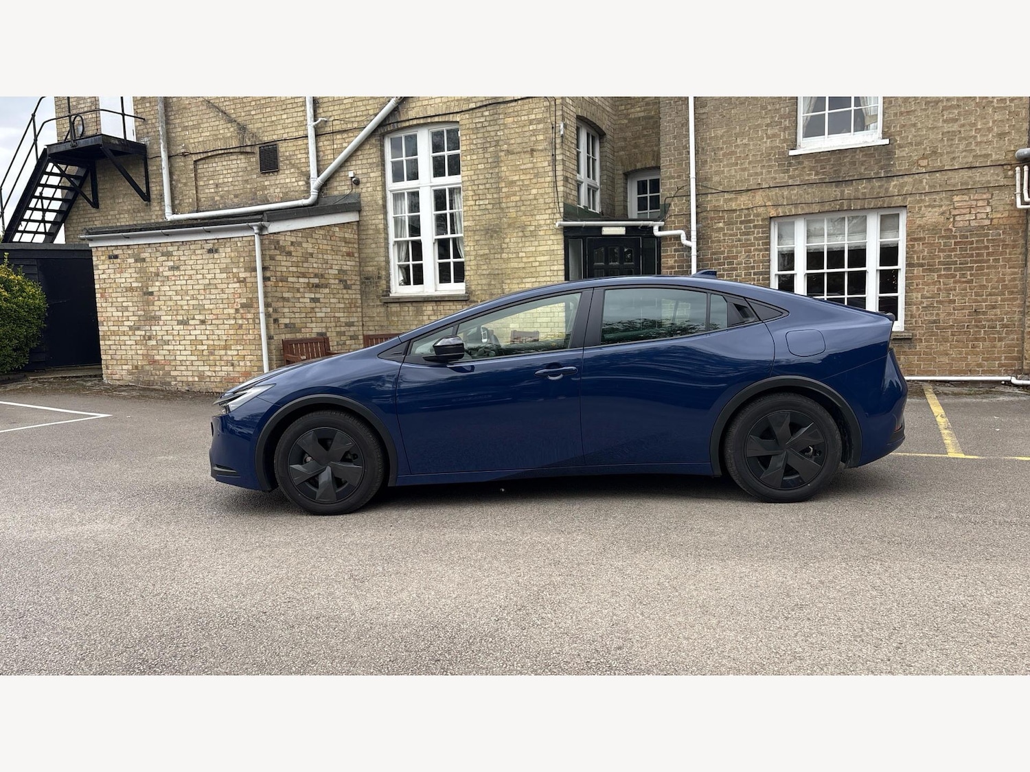 Used Toyota Prius 2024 for sale - 76060192: Photo 19