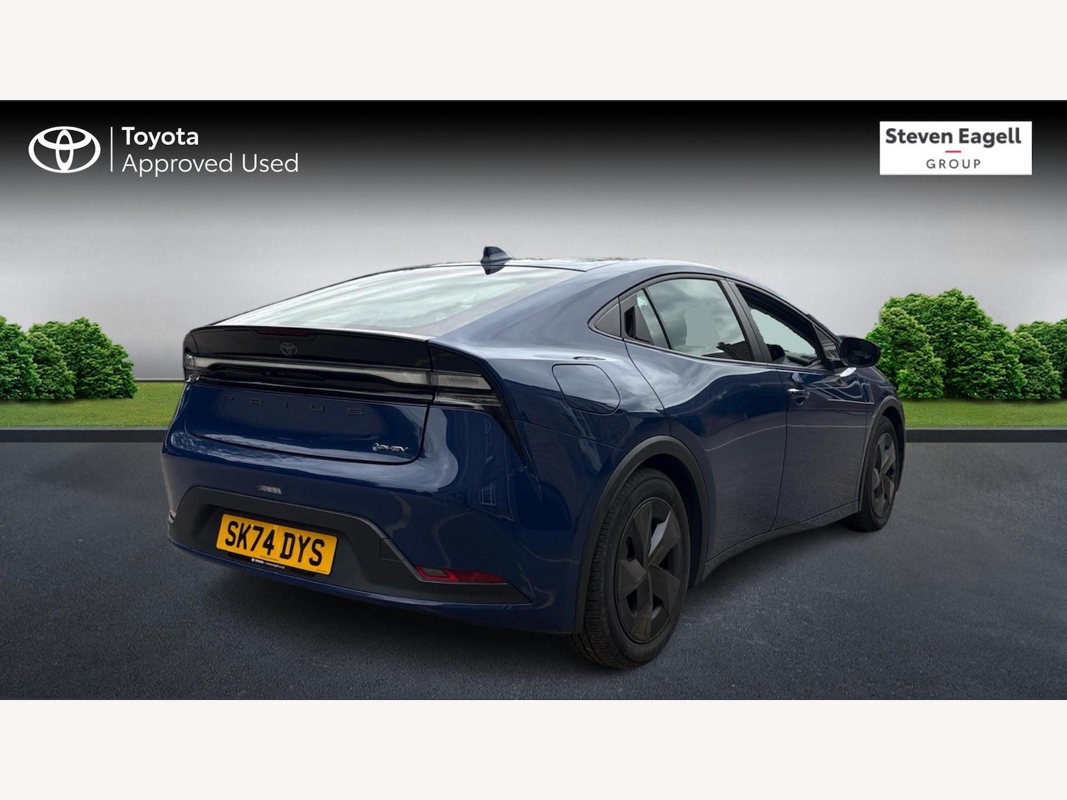 Used Toyota Prius 2024 for sale - 76060192: Photo 2