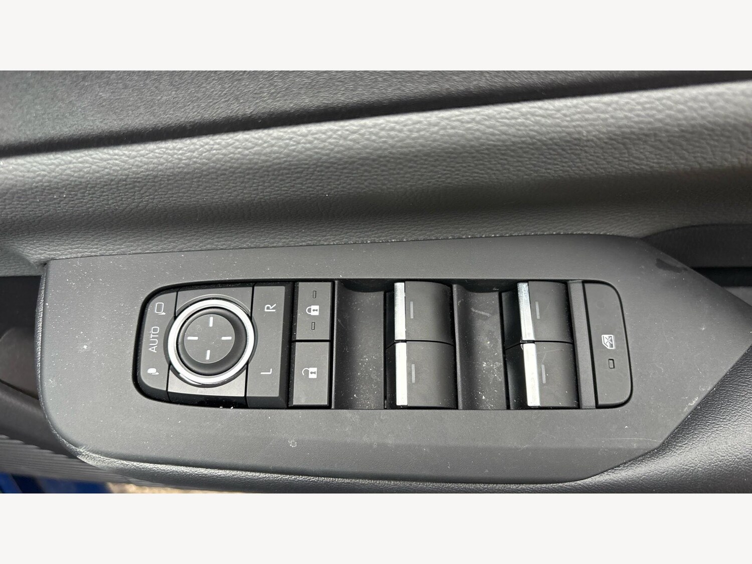 Used Toyota Prius 2024 for sale - 76060192: Photo 26