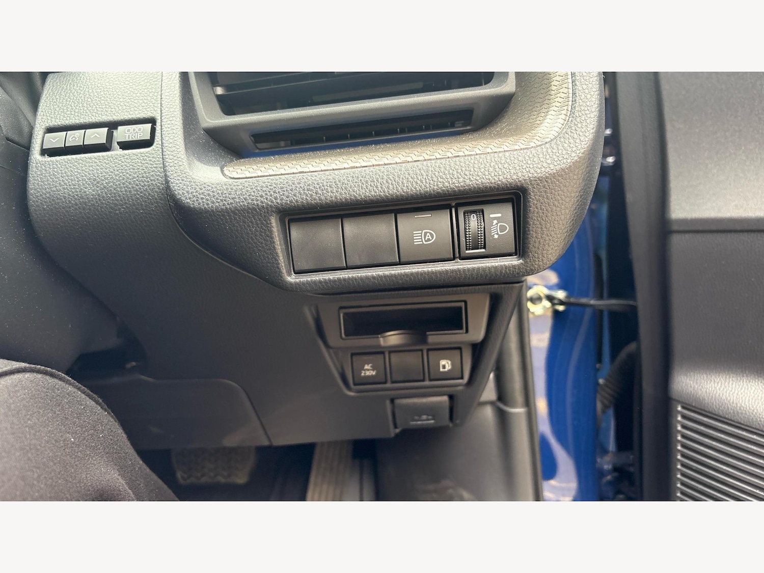 Used Toyota Prius 2024 for sale - 76060192: Photo 27