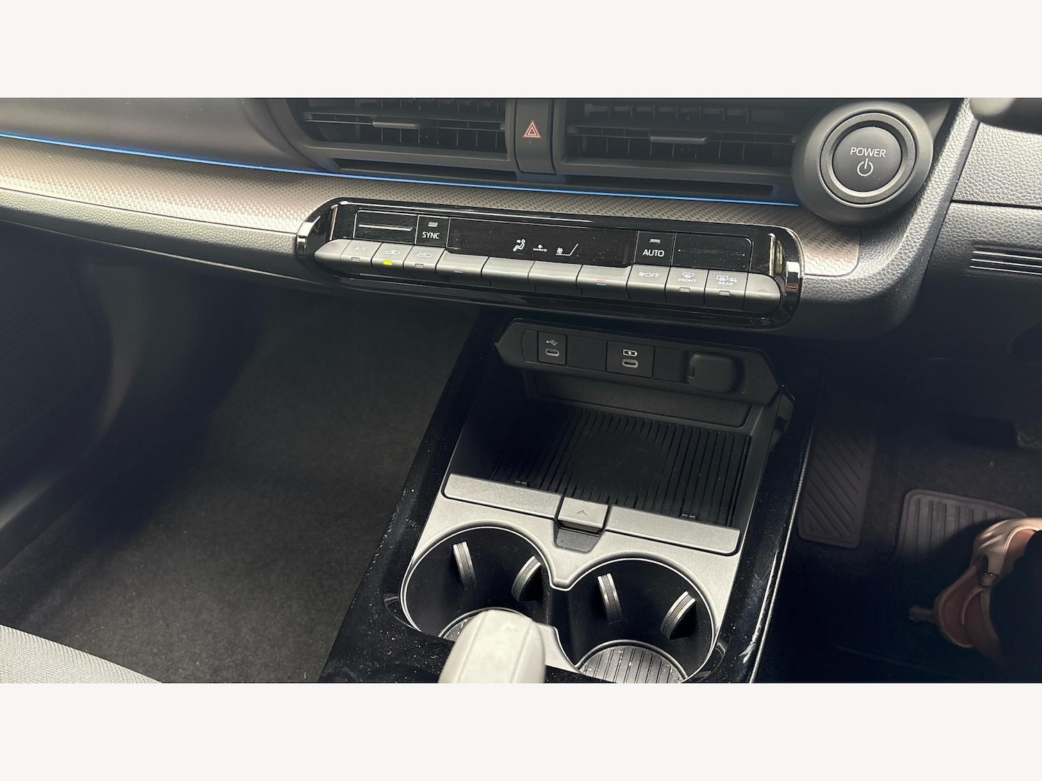 Used Toyota Prius 2024 for sale - 76060192: Photo 30