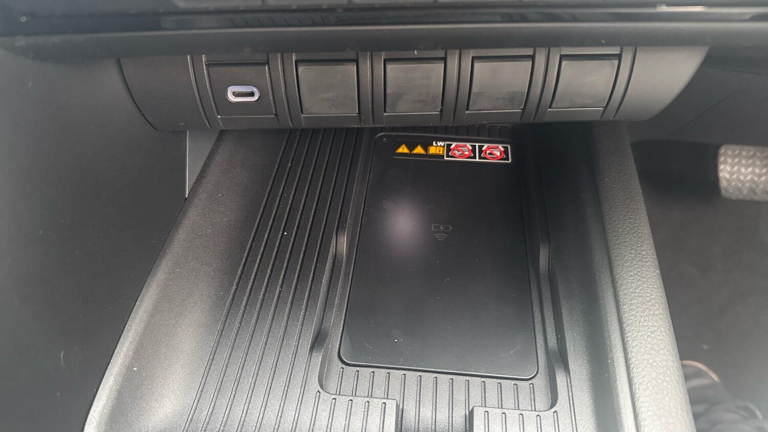 Used Toyota C-HR 2025 for sale - 76993781: Photo 39