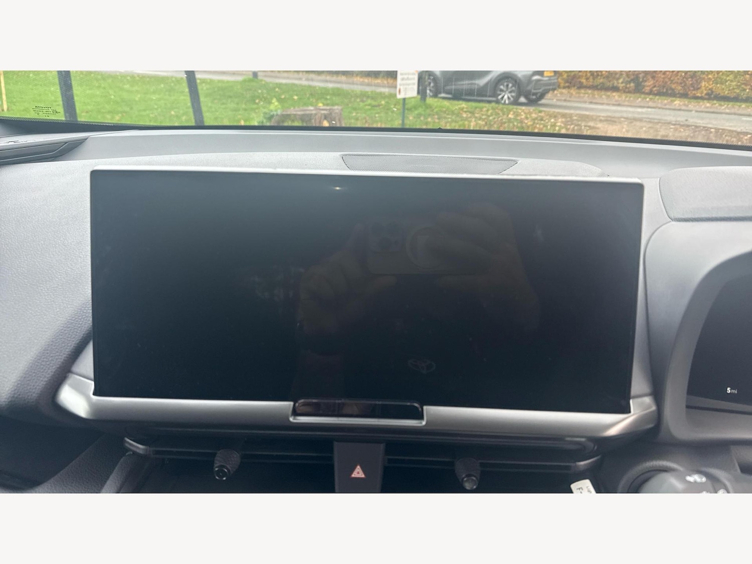 Used Toyota C-HR 2025 for sale - 76993781: Photo 9