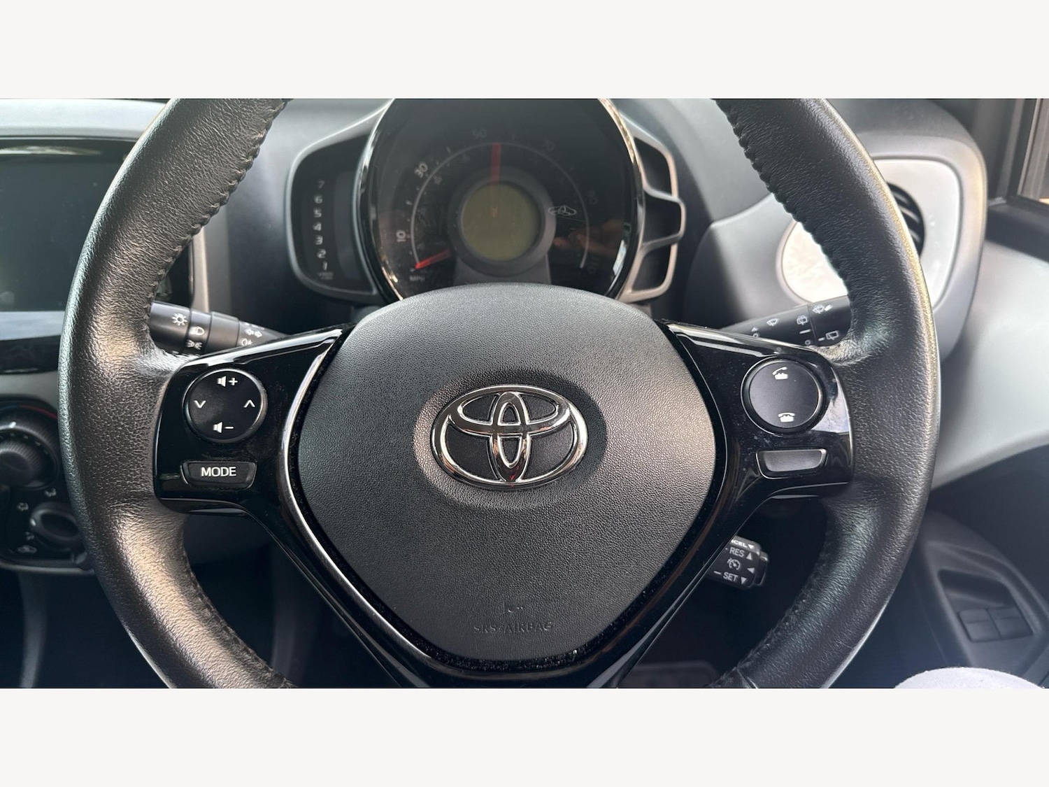 Used Toyota AYGO 2019 for sale - 76607910: Photo 8